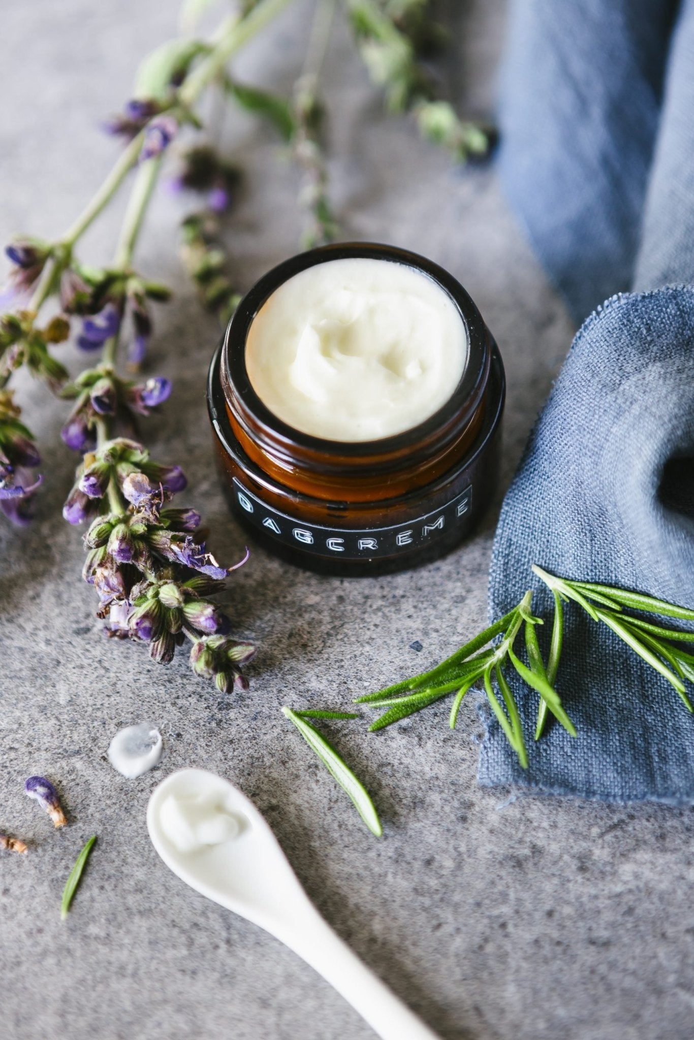 Hoeveel verschillende cosmeticaproducten gebruik jij per dag? - Marion Maakt
